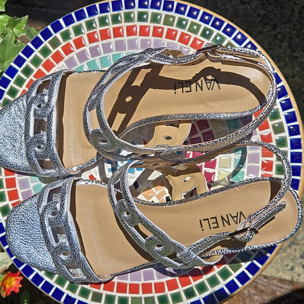 VANELi Slingback Chunky Heel Sandals - Picture 5 of 14